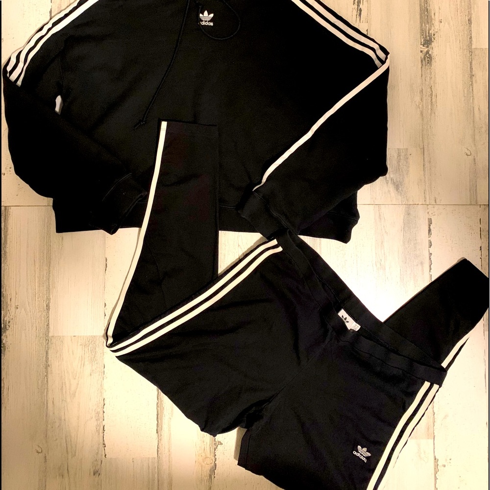 2 pc Women’s Adidas Lounge Set